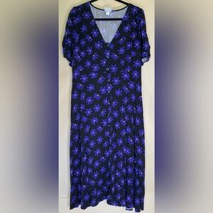 Ava & Viv Floral Black  and Purple Short Sleeve
Flowy Dress Sz XXL
